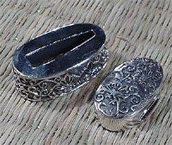 Fuchi and kashira