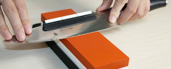 Knife sharpening guide for whetstones Taidea