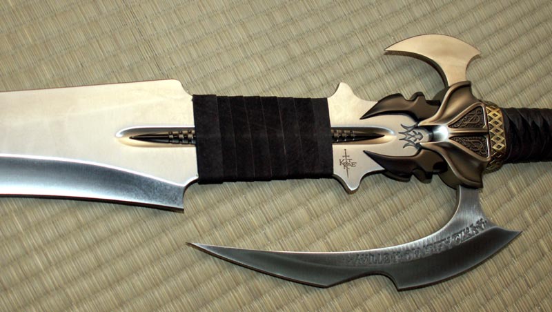 Kit Rae Avoloch Mithrodin Sword Autographed