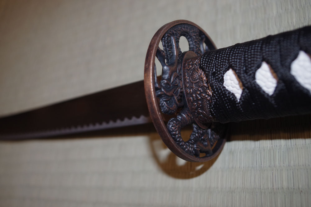 Display Katana White with Dragon Design