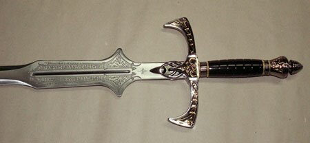 Kit Rae Elexorien ''Sword of War''