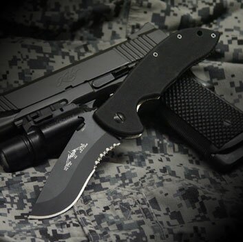 Knife Emerson Super Commander Black Serrated Knife Emerson Super Commander Black Serrated