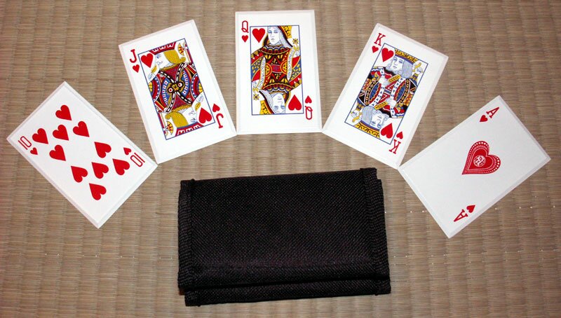 ''Royal Flush'' - SS card throwers, red
